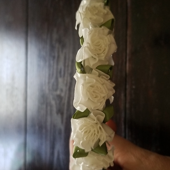 2×$10 Flower kids Headbands - Picture 3 of 11